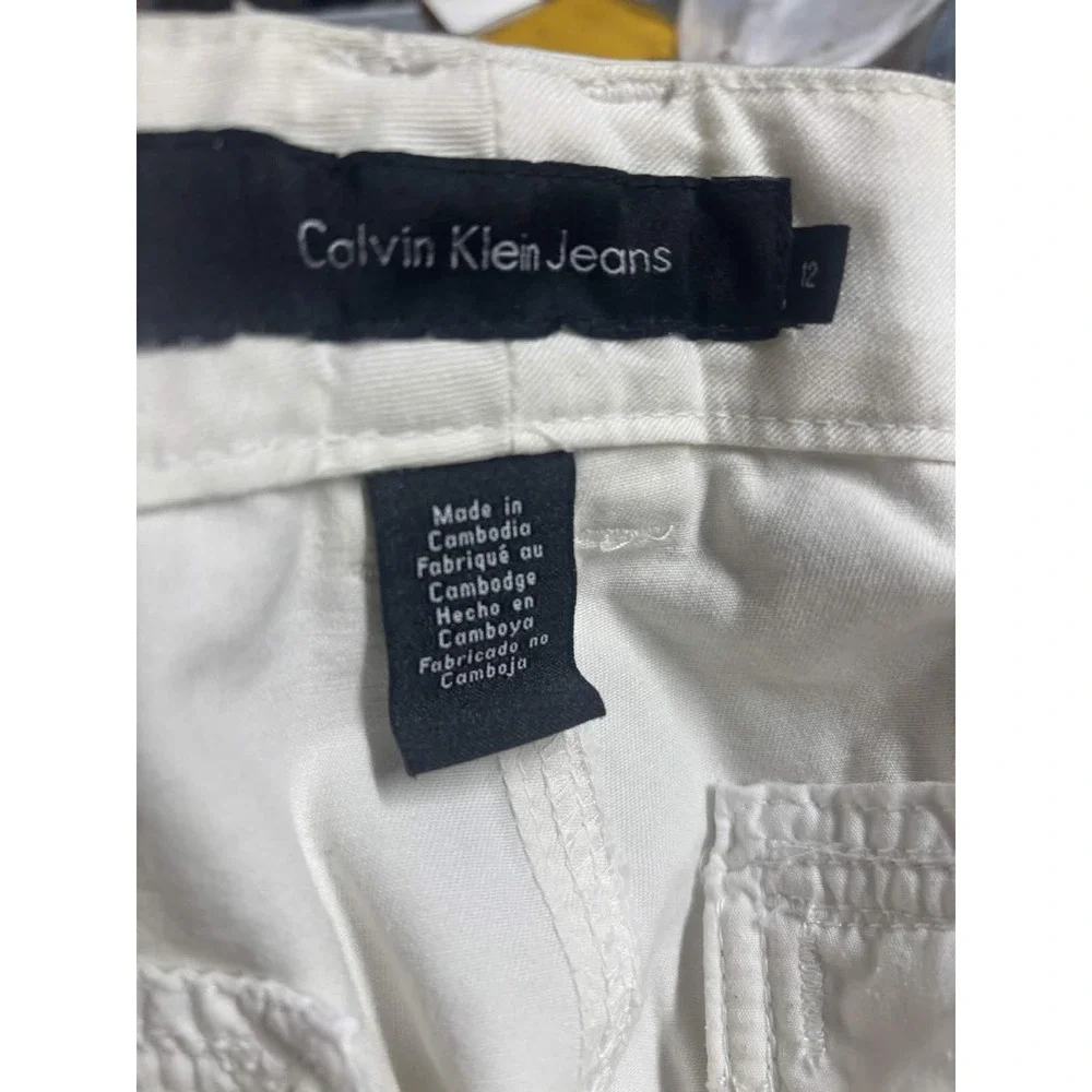 Calvin Klein Jeans Womens Size 12 Shorts White 100% Cotton Chino Casual Summer